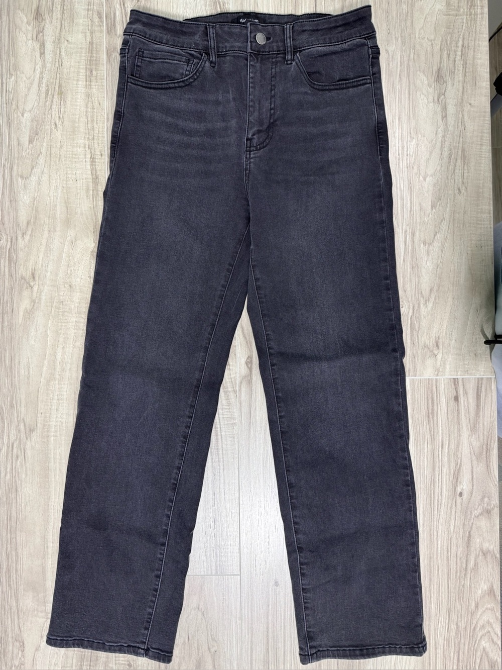 Well Worn Women’s Black Straight-Leg Jeans